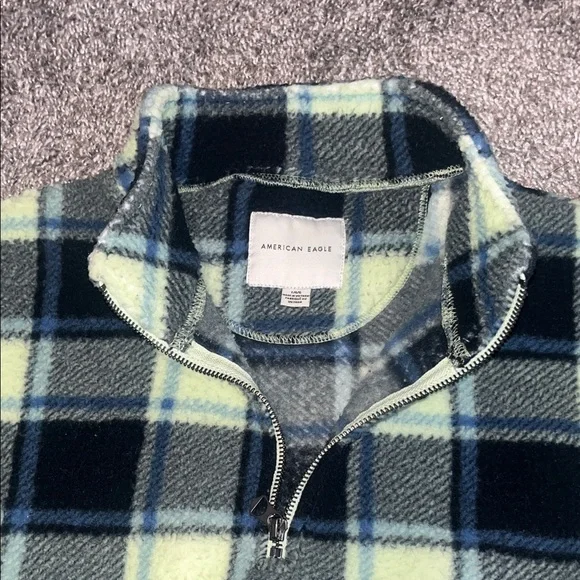American Eagle Outfitters Blue and Cream Plaid Fleece - Picture 2 of 3